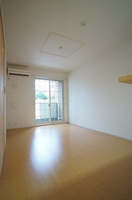 ベルク　フルスA リビング