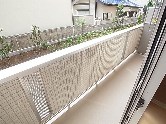 ハピネス　ストーム ベランダ