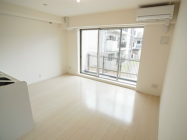 リラヴェールレジデンス リビング