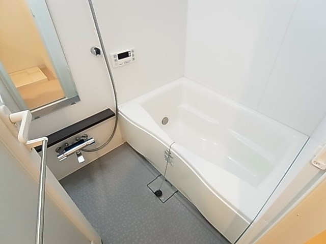 リラヴェールレジデンス 風呂画像