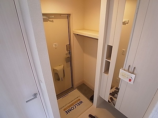カーネリアン 玄関
