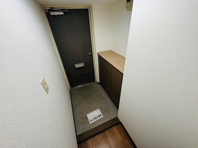 東和リバーサイド野田 玄関