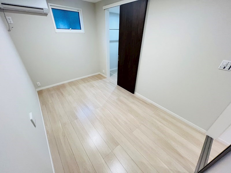 ＣＯＳＭＩＣ ベッドルーム