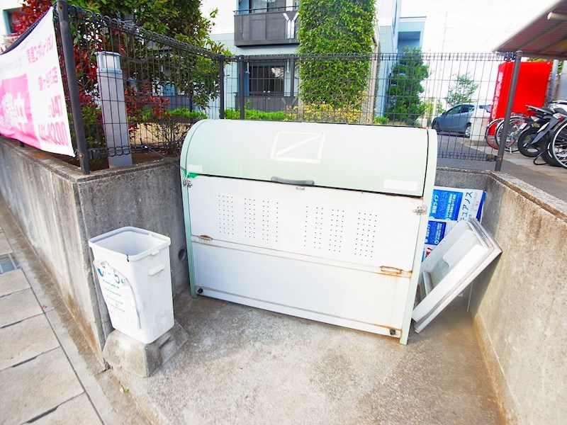 ホワイトガーデン その他外観2