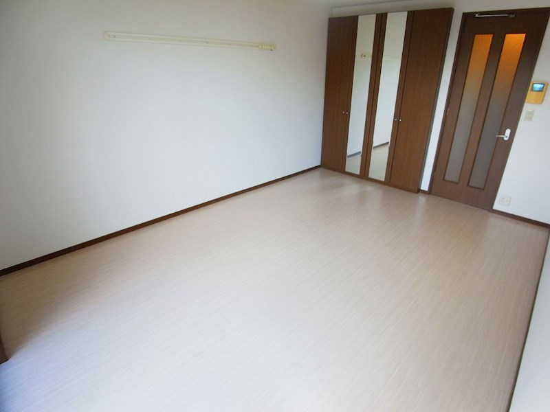 ホワイトガーデン リビング