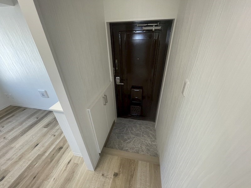 JLBグランエクリュ五反野 玄関