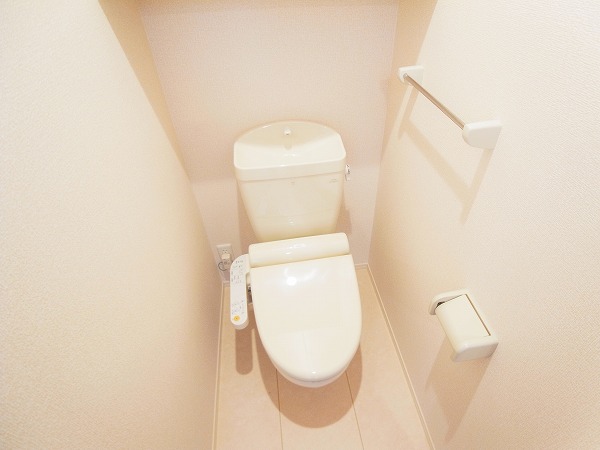 エスポワールＢ棟 (小青田) その他1