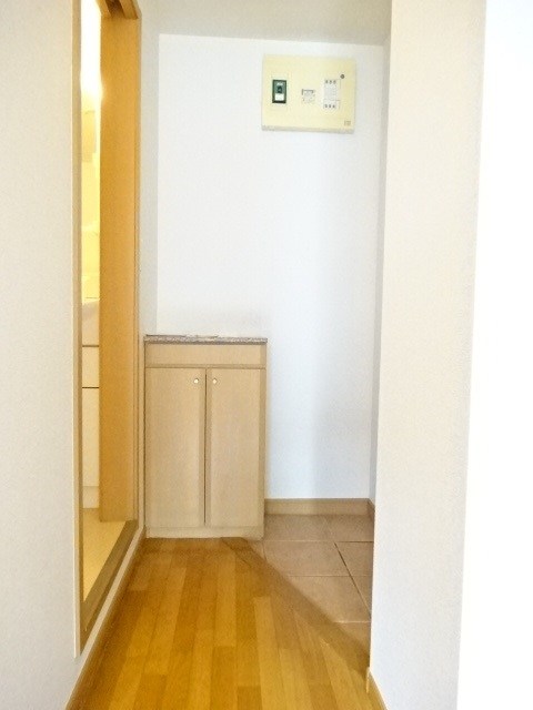 ソレーユ 玄関