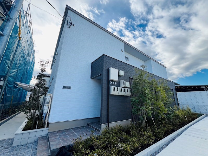 グラフィオB 101号室 外観