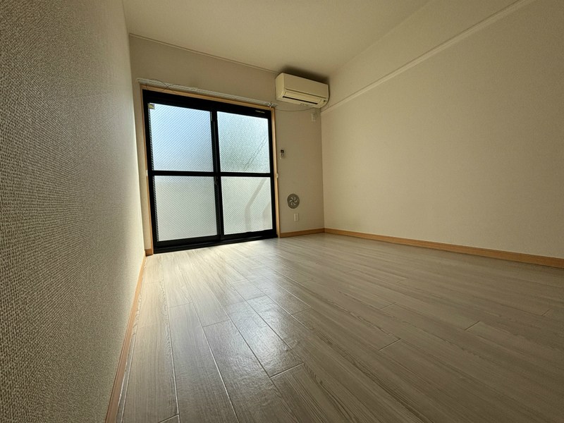 レオパレスSHISUI　A棟 ベッドルーム