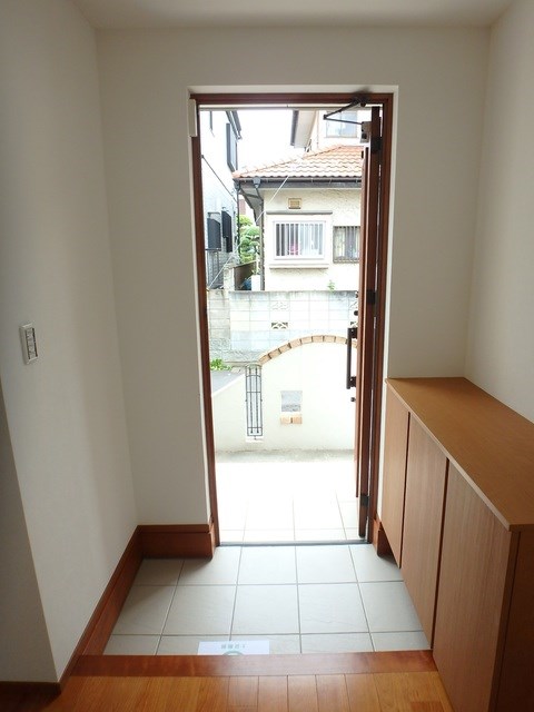 Sakasai Green House 玄関