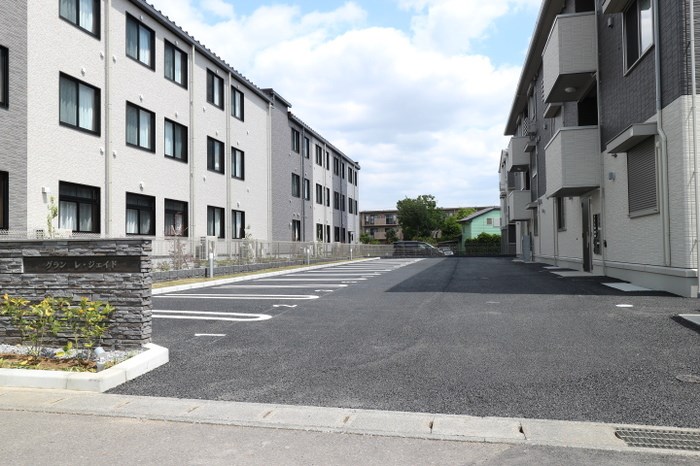 グランレジェイド その他外観2