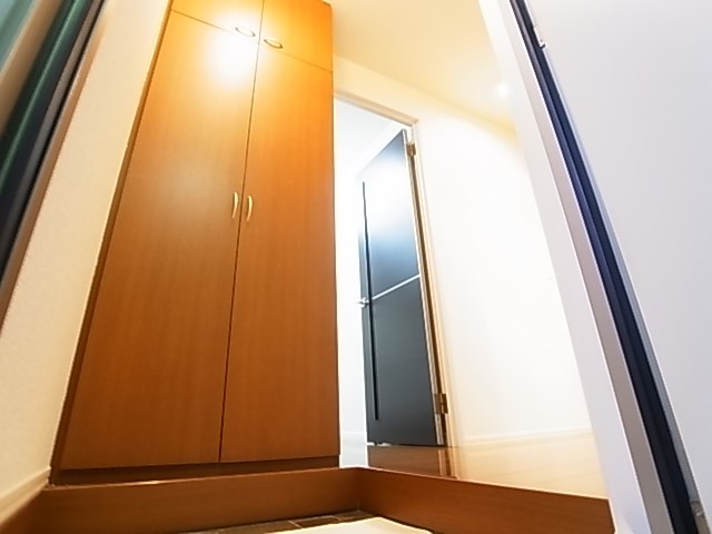 サングリア２ 玄関