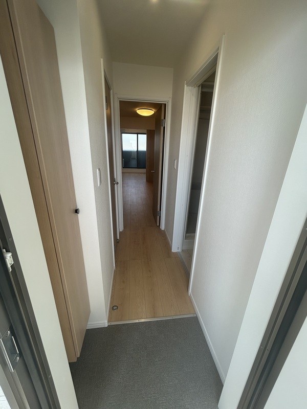 シャイネクス馬橋 玄関