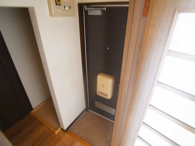 コスモ鎌ヶ谷 玄関