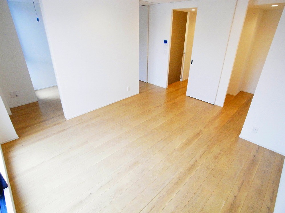 アリュイッテ青井 リビング