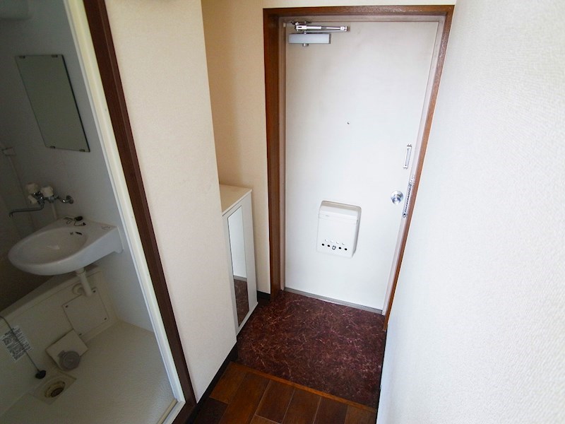 メゾンソレイユ 玄関