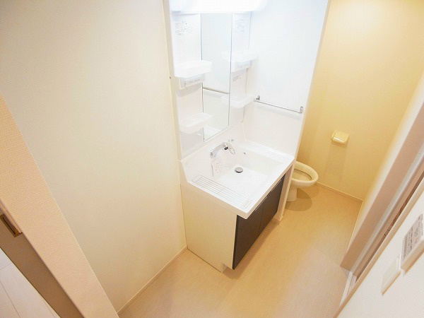 リブリ・ジェロ ドヴォム その他2