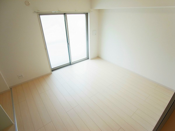 リブリ・ジェロ ドヴォム その他13