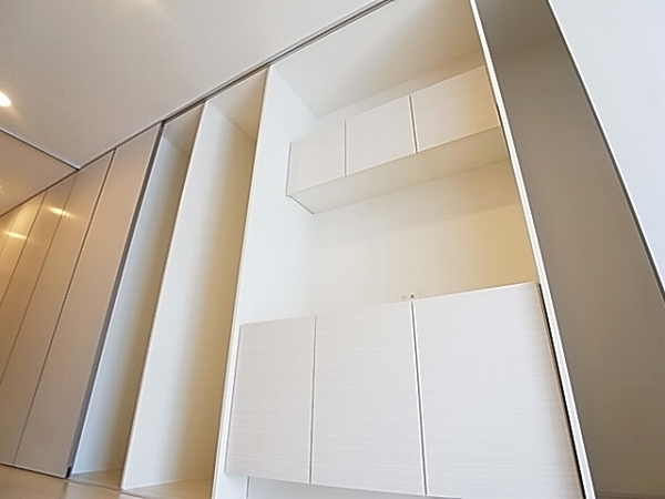 リブリ・ジェロ ドヴォム その他18