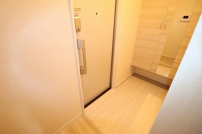 メディオ　寺田 玄関