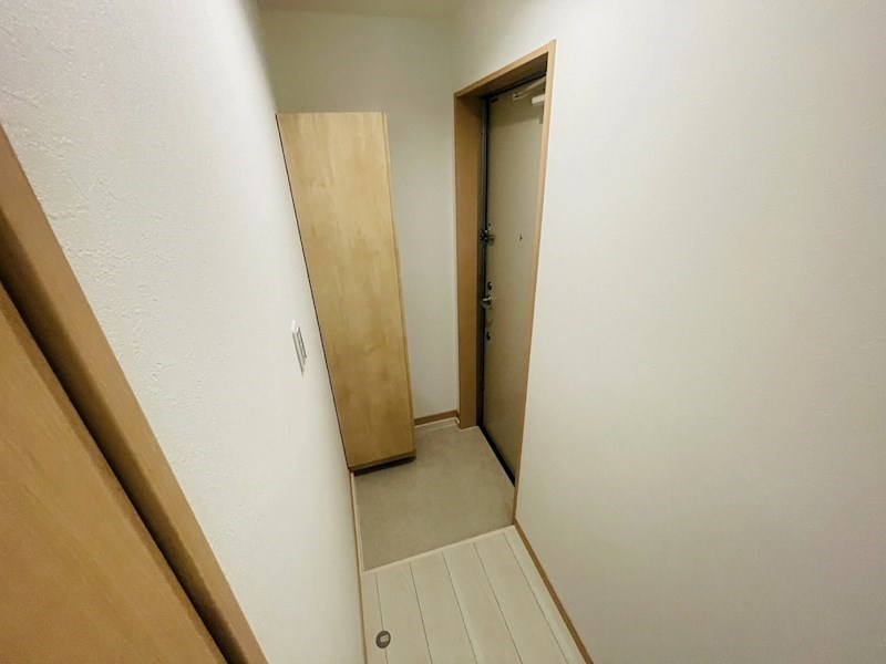 ウエストコート六町 玄関