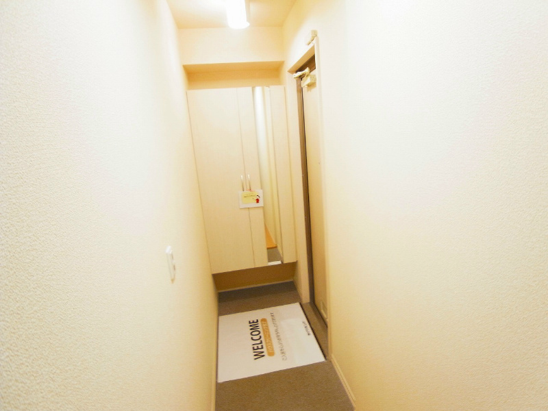 メルベーユおおたかの森　１号棟 玄関