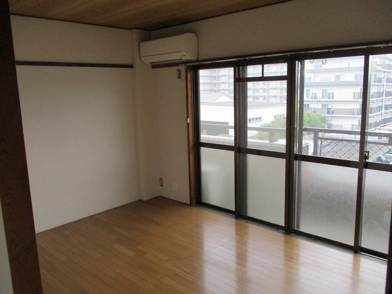 サワーハイツ中央本町  リビング