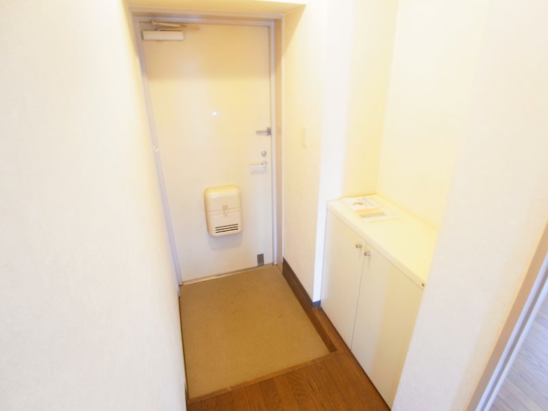 エトアールＳ 玄関