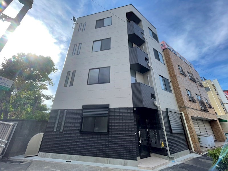 For Square 外観写真