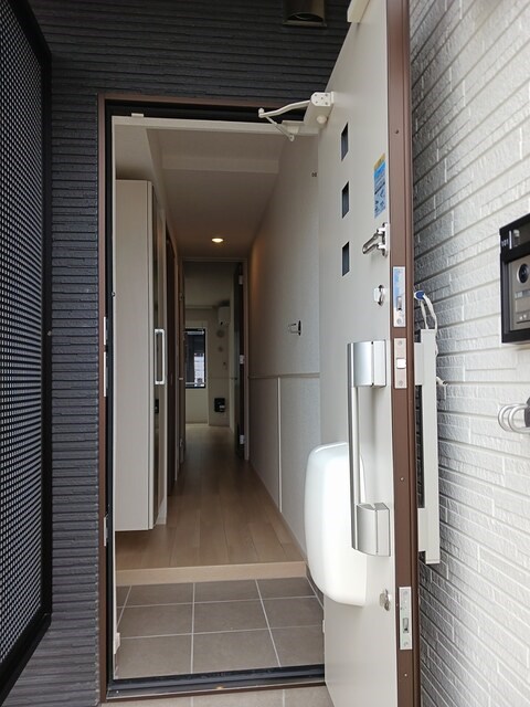 ソレアード参番館 玄関