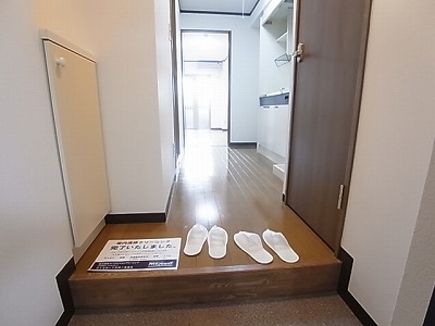 SAビル 玄関