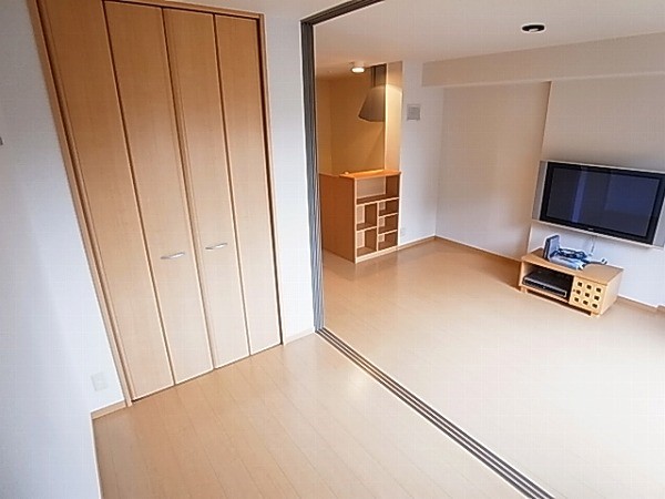 サントビーヴィレッジ　Ⅴ ベッドルーム