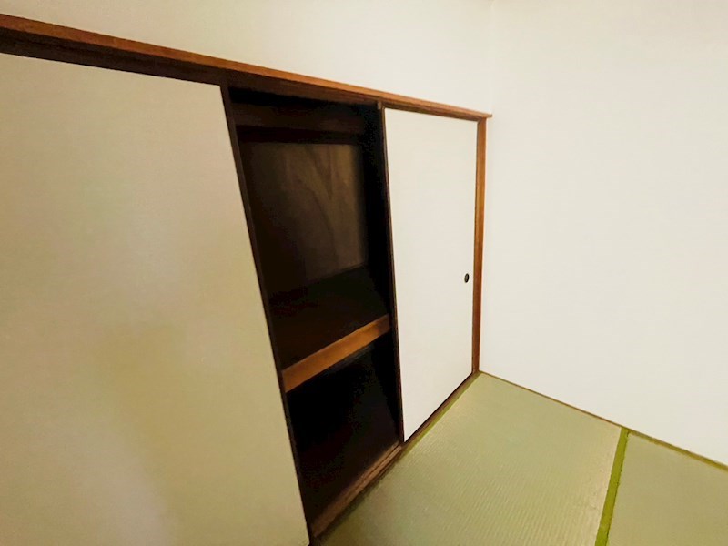 初石パーク A 収納