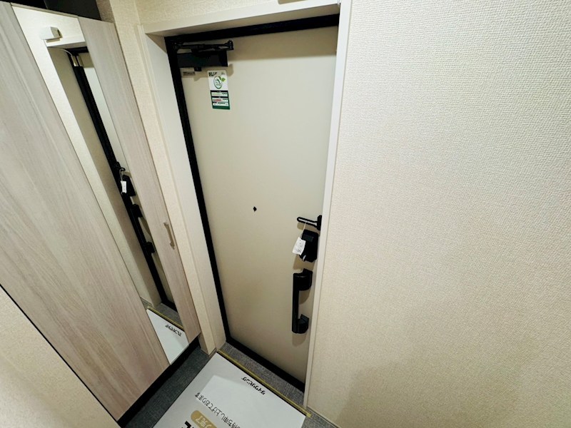 カルマーティ　calmati 玄関