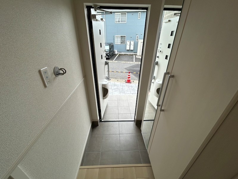 サンリット（ＳＵＮＬＩＴ） 玄関