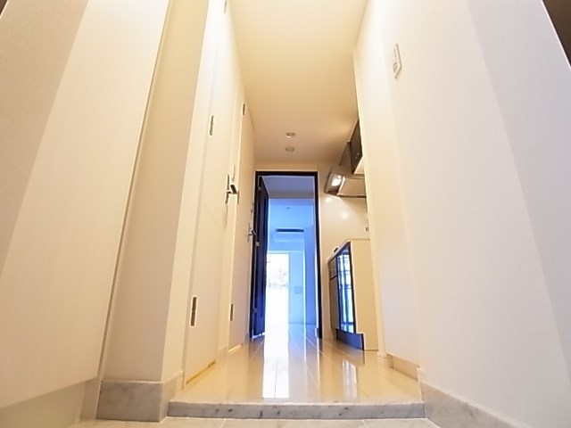 ＡＲＴＥＣＡＳＡ　Ａｌｉｖｉｅ綾瀬   玄関