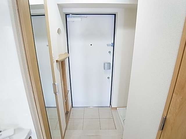 グランフォース北綾瀬 玄関