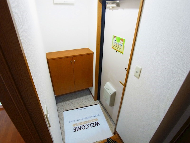 ルーエ21 玄関