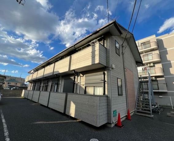 ネオハウス井上 203号室 外観