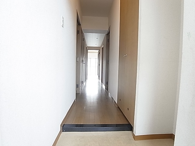 クエスタ柏 玄関