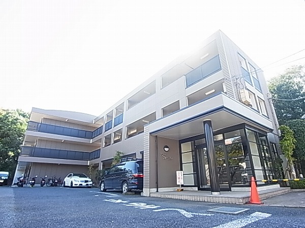 ブロードフォーリスト 302号室 外観