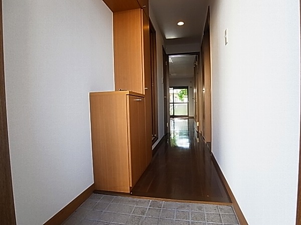 ブロードフォーリスト 玄関