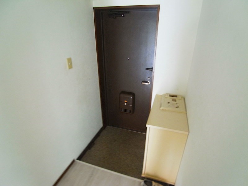 プランドール松戸 玄関