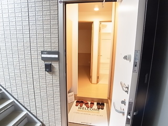 クレールＩ棟 玄関