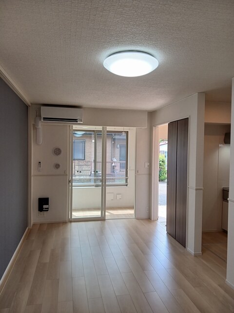 リリーモンターニュＢ リビング