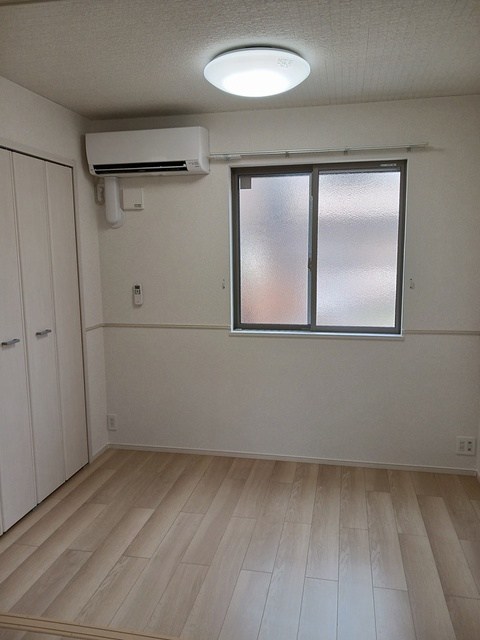 リリーモンターニュＢ ベッドルーム