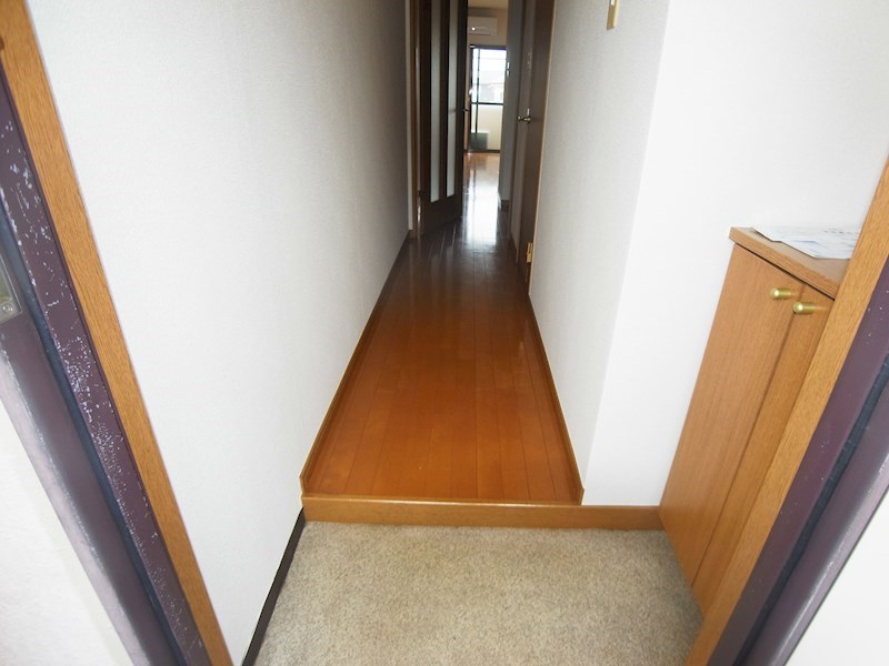 第二中村マンション  玄関