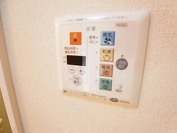 コリーヌ・ドゥ その他13
