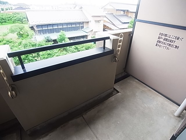 サフィールフォーレ65　 ベランダ